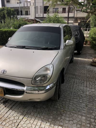 Toyota Duet 1999