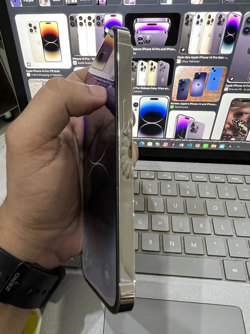 Apple iPhone 14 Pro 1