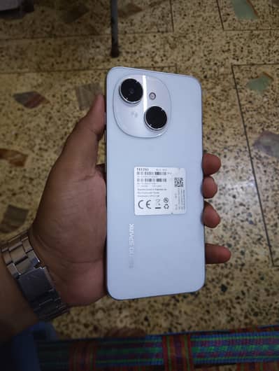 Tecno Spark Go 1 4+4 gb 64 gb