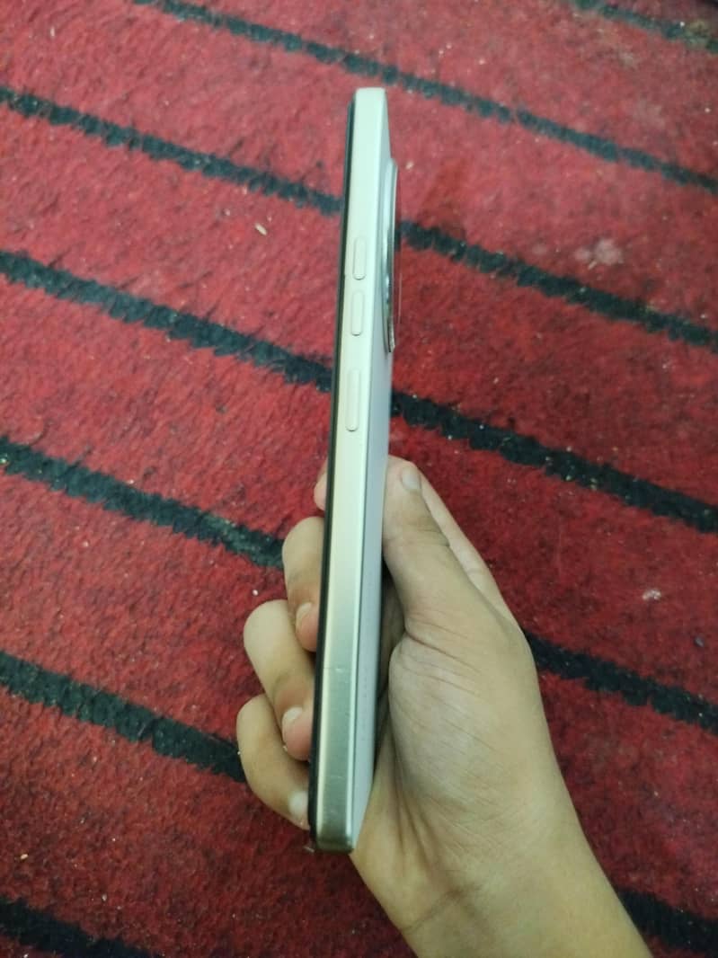 Tecno CAMON 30 4