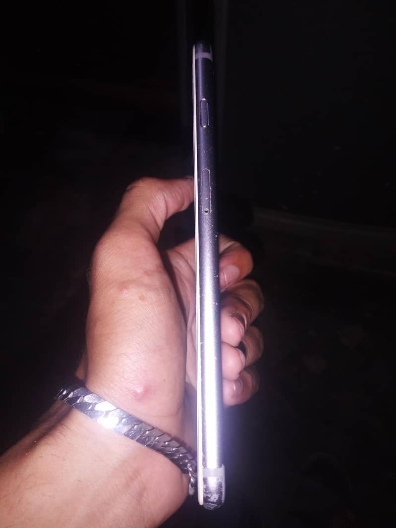 Apple iPhone 6S Plus 6