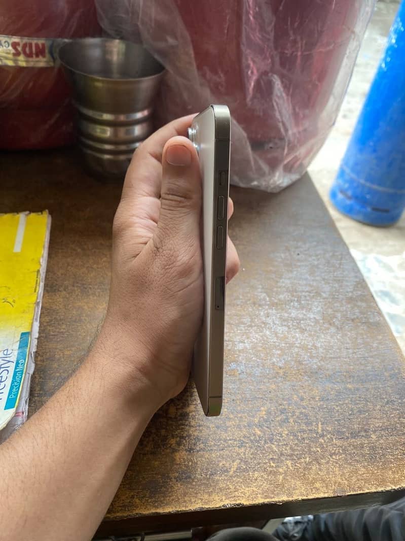 Apple iPhone 12 Pro Max 4