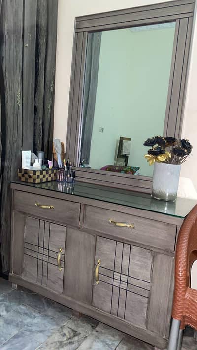 bed dressing side table