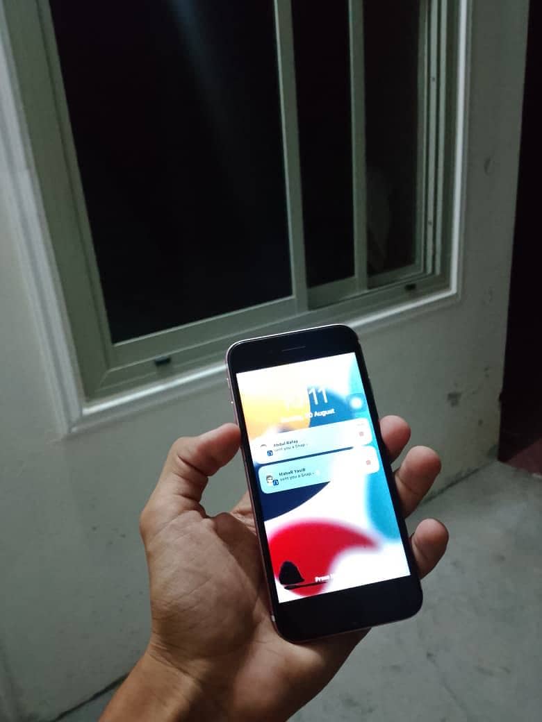 Apple iPhone 7 1
