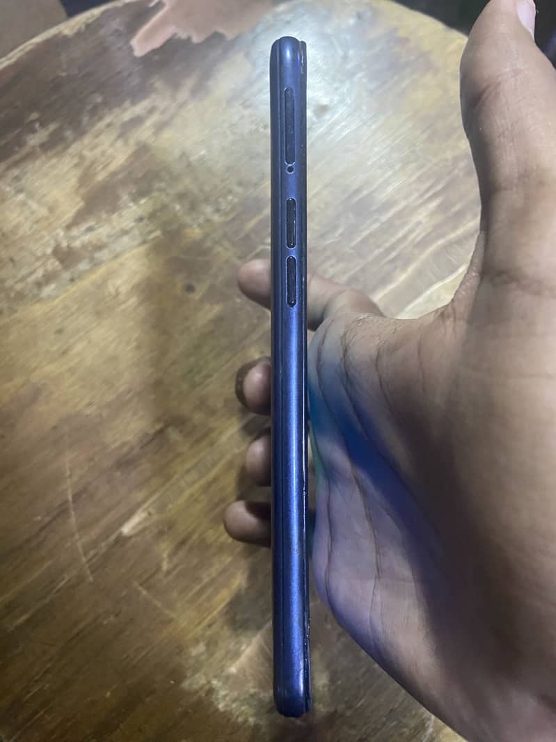 Realme C2 3