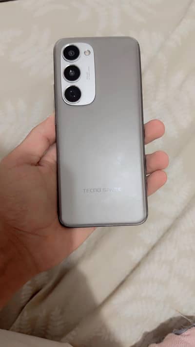Tecno spark 40 pro plus grey color used with box some minor scratches