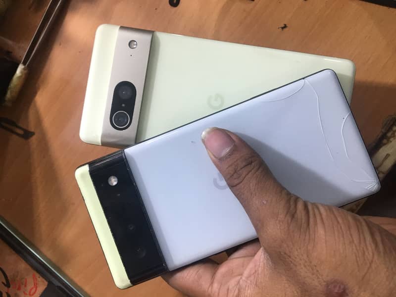 Google Pixel 6,7 3