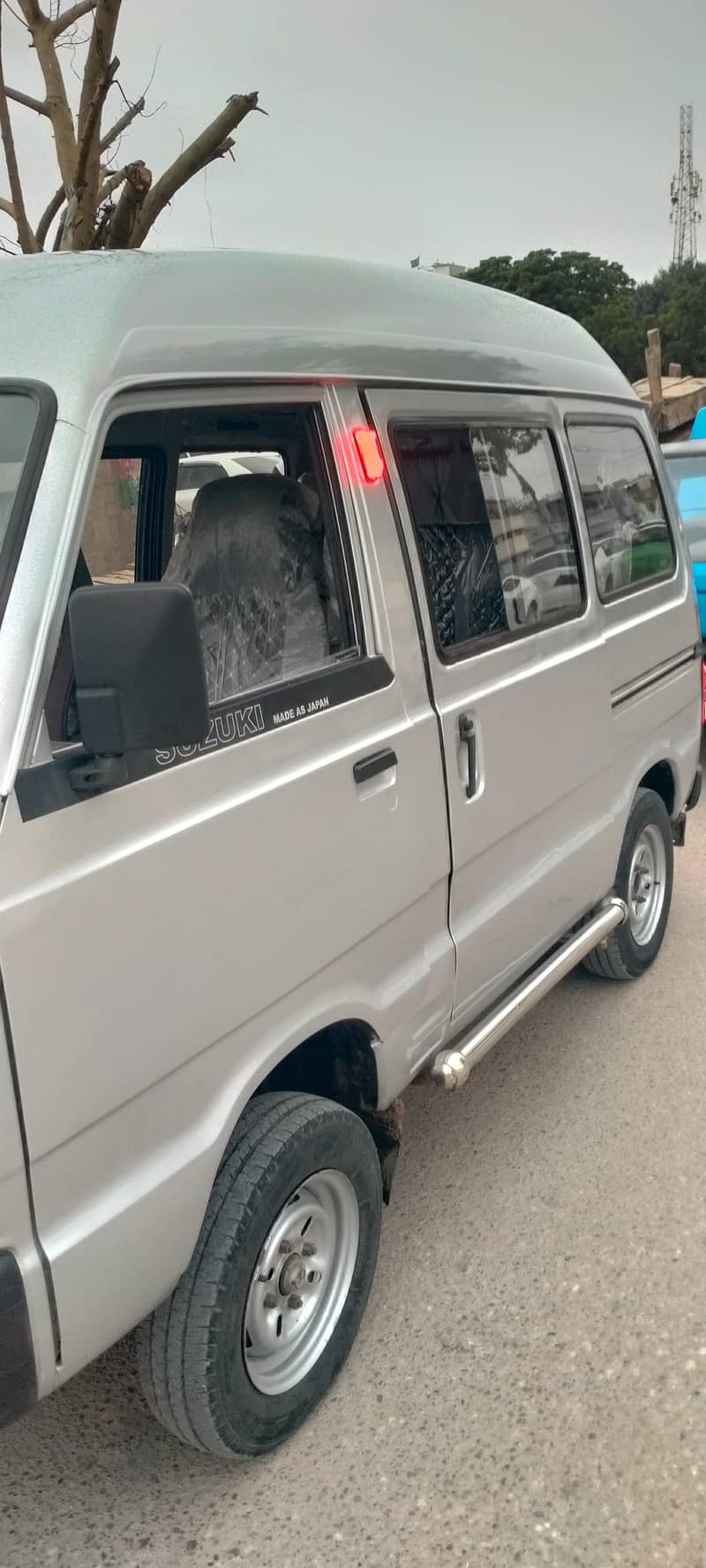 Suzuki Bolan 2011 8