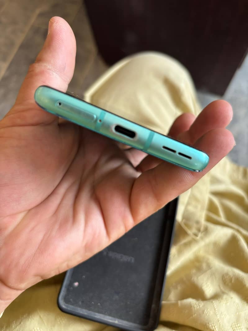 One Plus 8 Pro 6