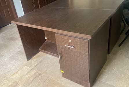Office-table/office-furniture/executive-table/tables