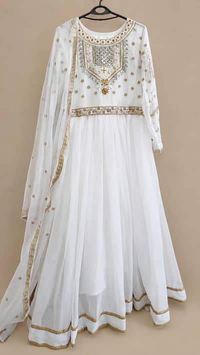 white chiffon frok