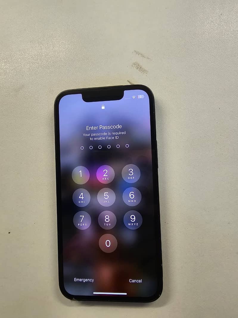 Apple iPhone 13 mini 4