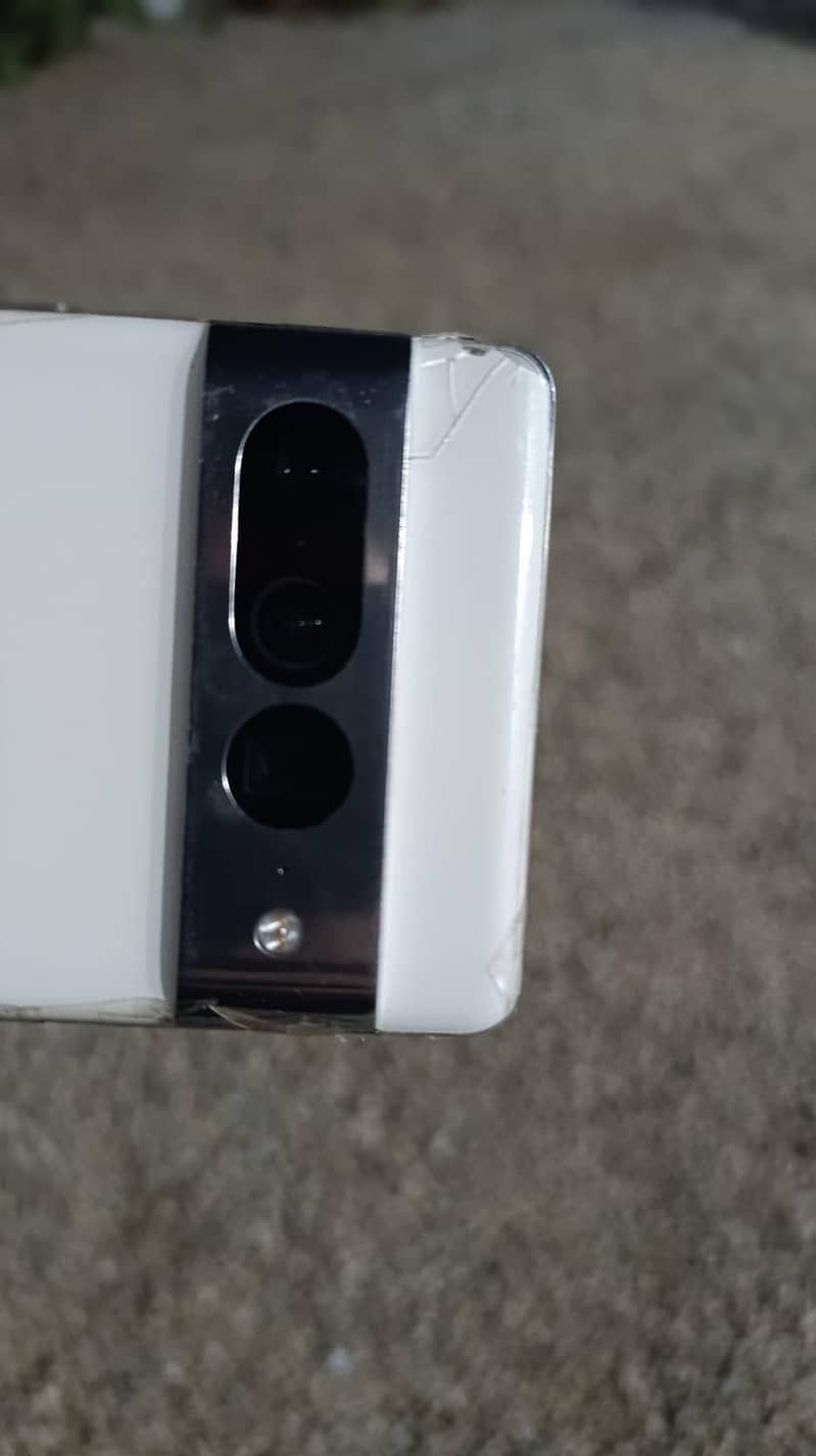 Google pixel 7pro 4