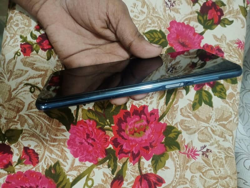Xiaomi Redmi Note 9S 2