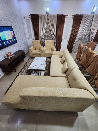 9 seater sofa set two mounth use