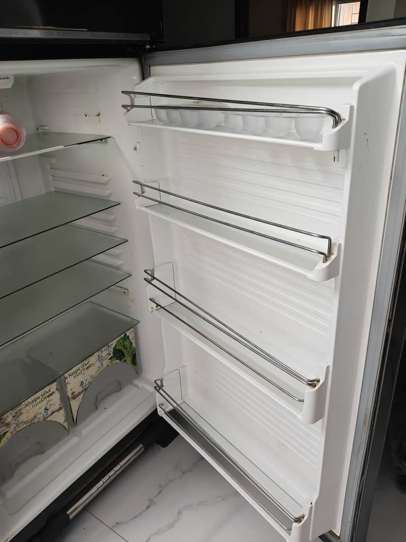 Refrigerator 0