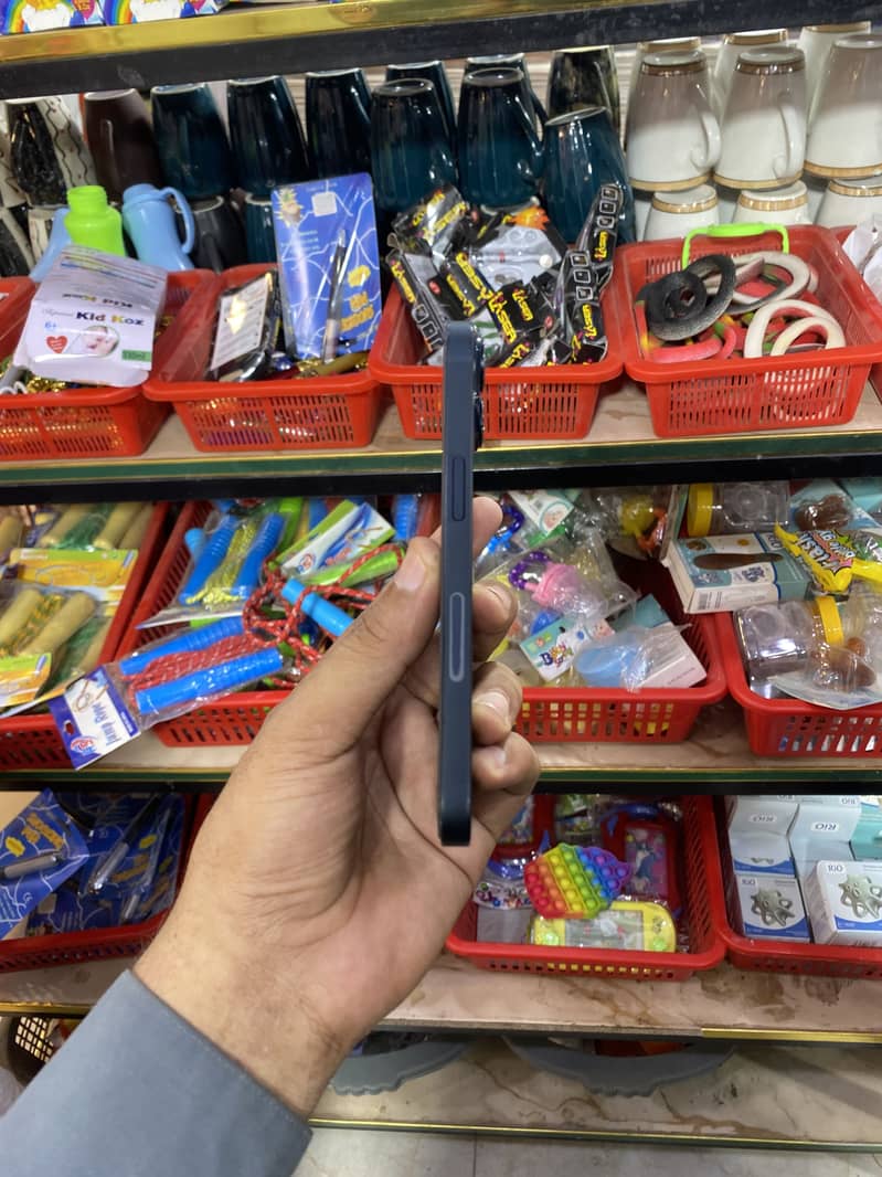 Apple iPhone 14 0
