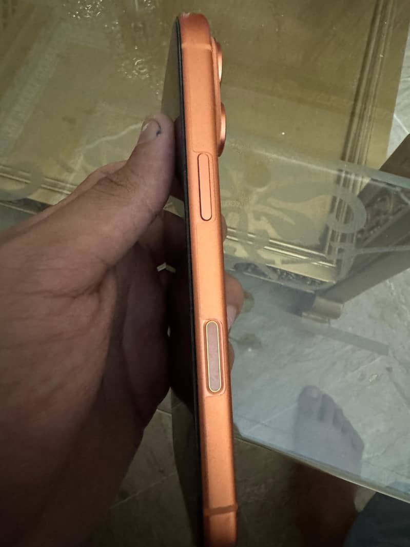 Apple iPhone 17 Pro 4