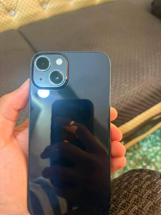 Apple iPhone 13 0