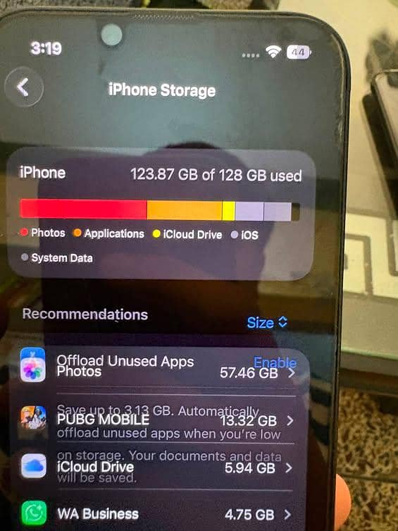 Apple iPhone 13 3