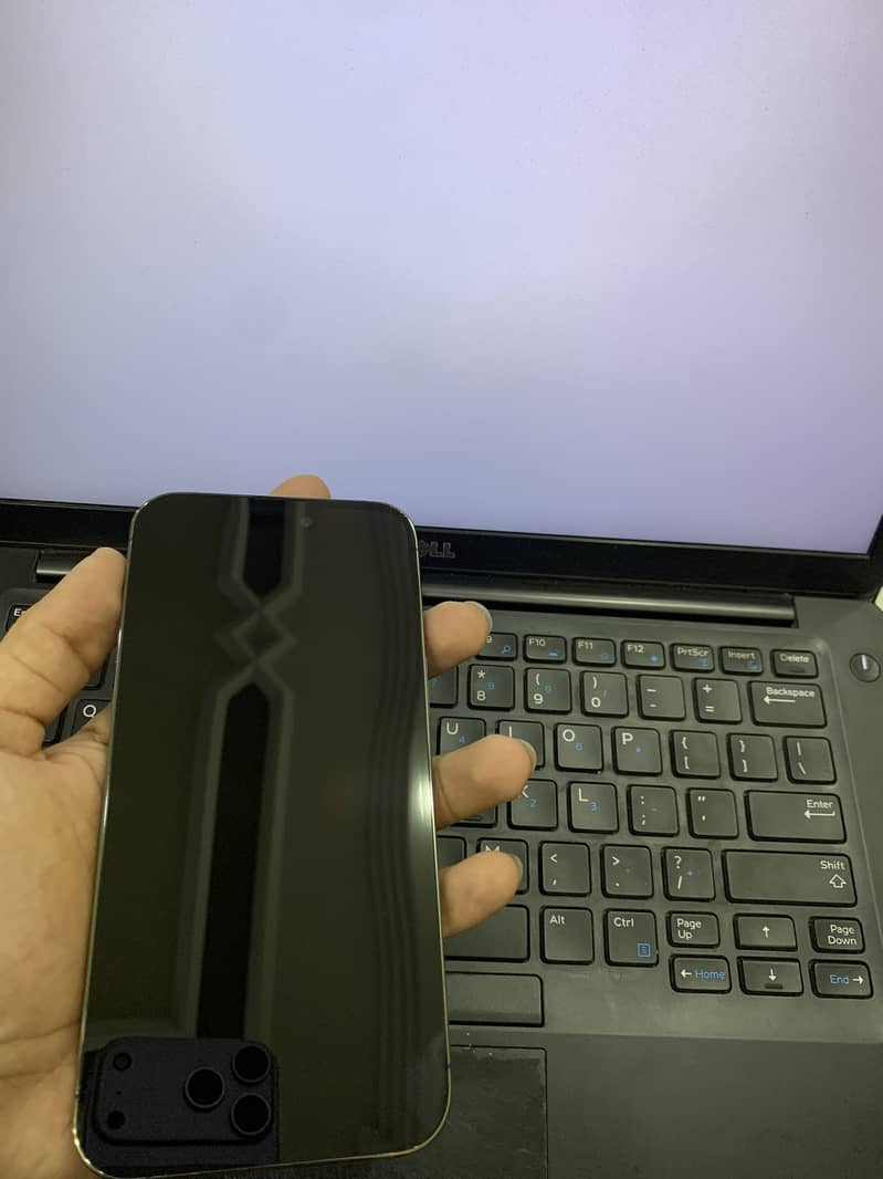 Apple iPhone 14 Pro Max 8