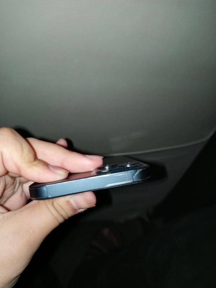 Apple iPhone 13 1