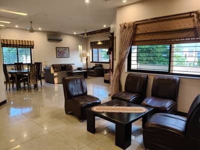 1 kanal fully furnished modern upper portion available for rent DHA phase 6