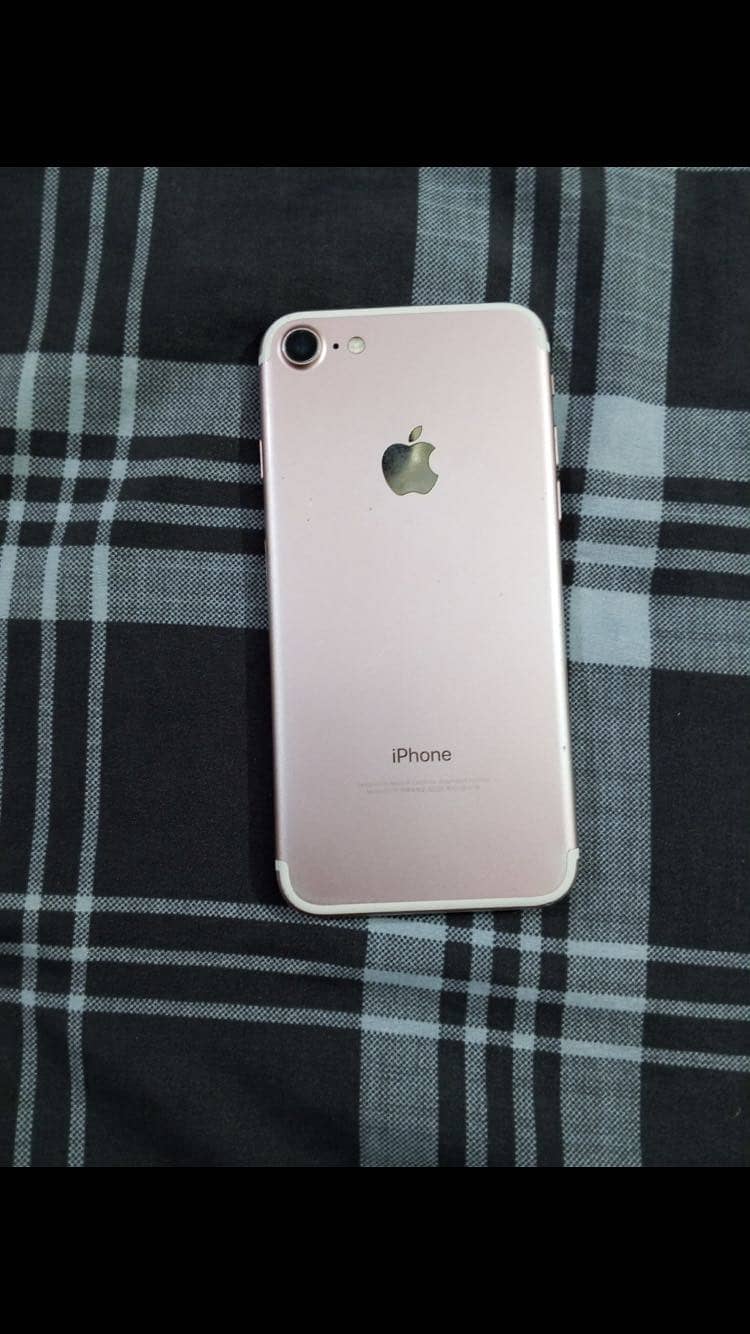 Apple iPhone 7 1