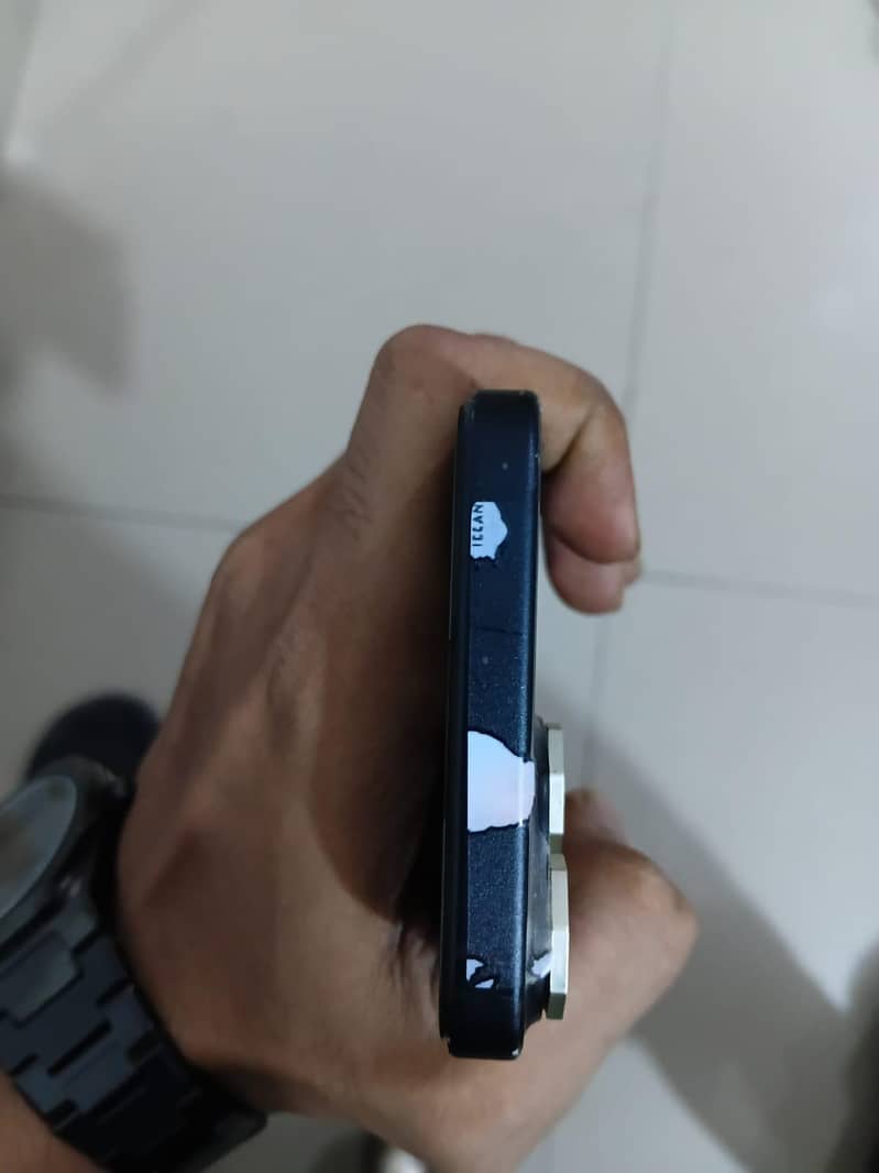 Apple iPhone 15 3