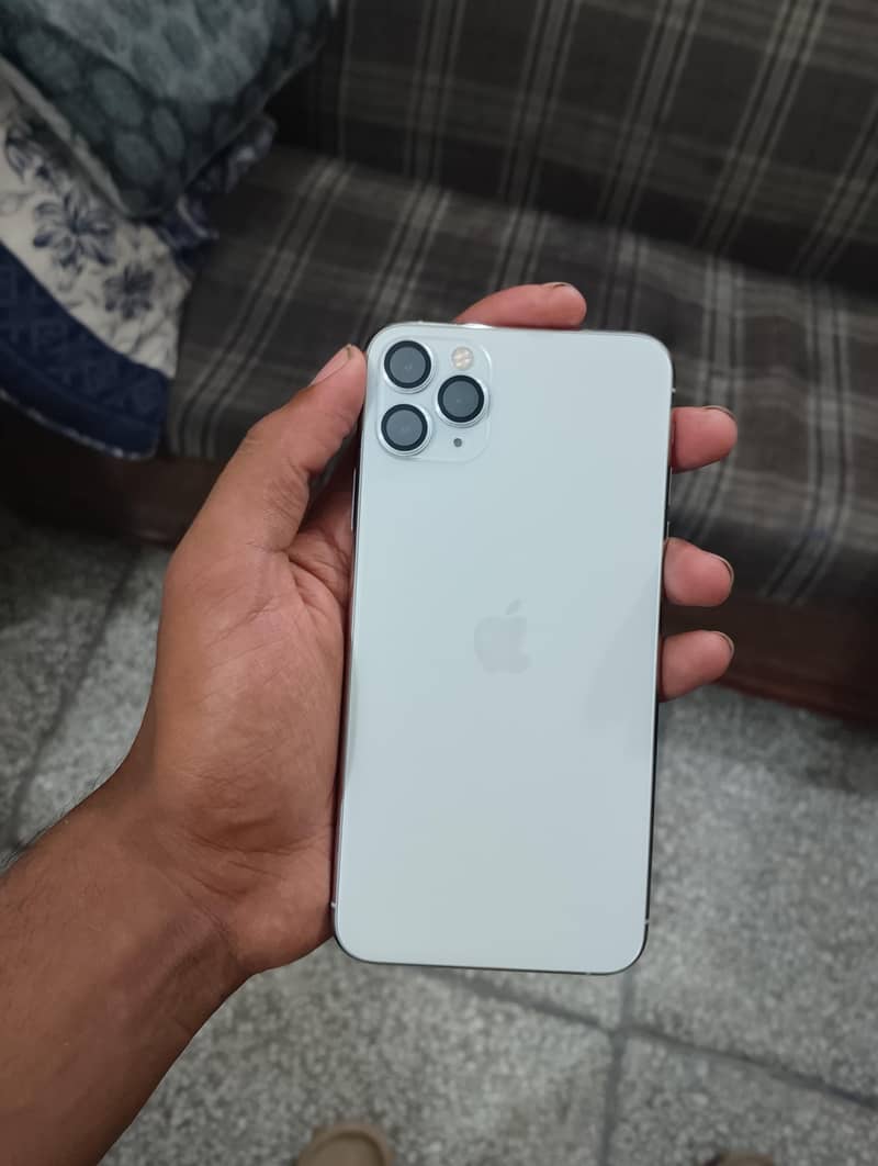 Apple iPhone 11 Pro Max 0