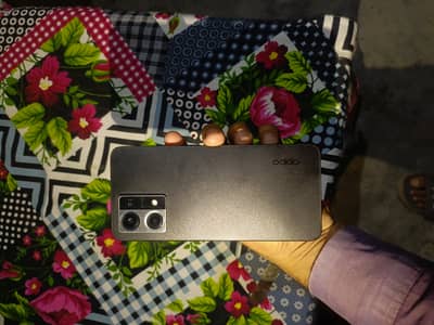 OPPO F21 Pro