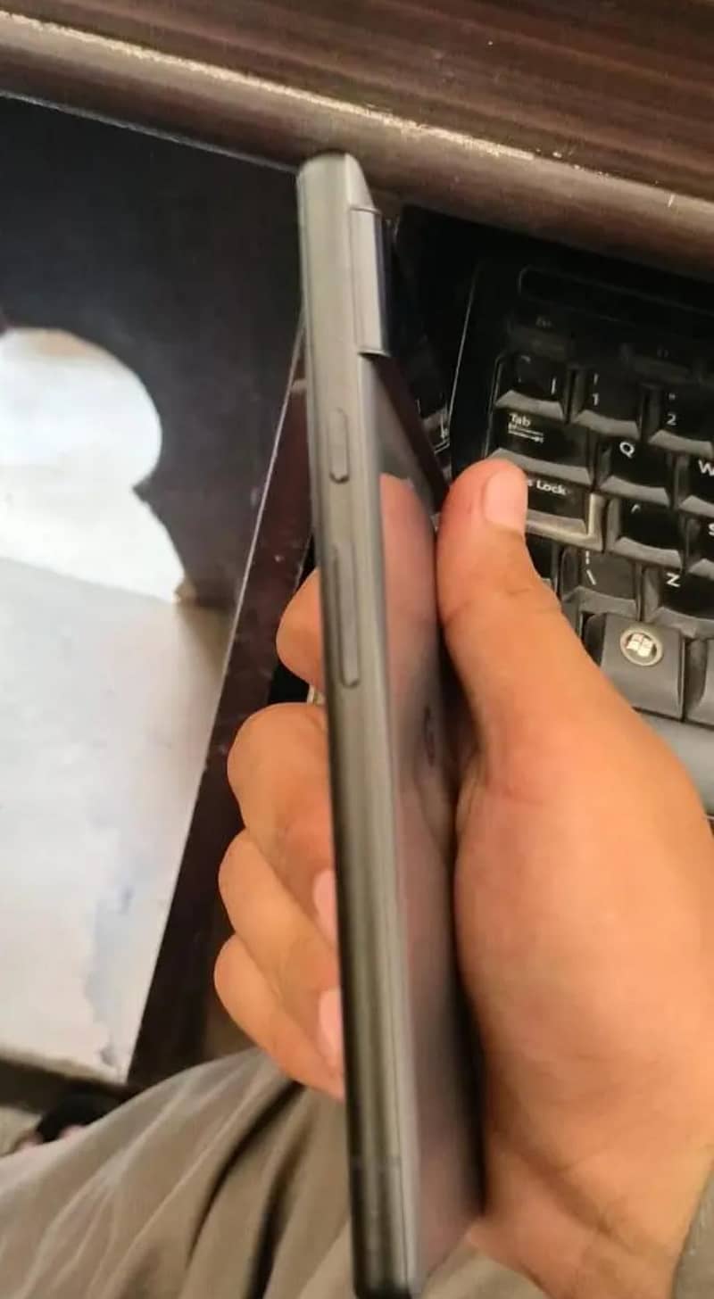Google Pixel 6 4
