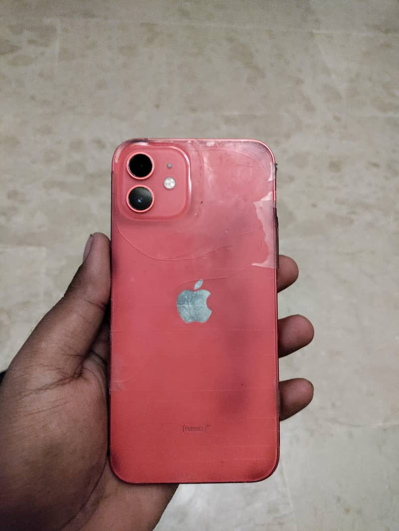 Apple iPhone 12 4