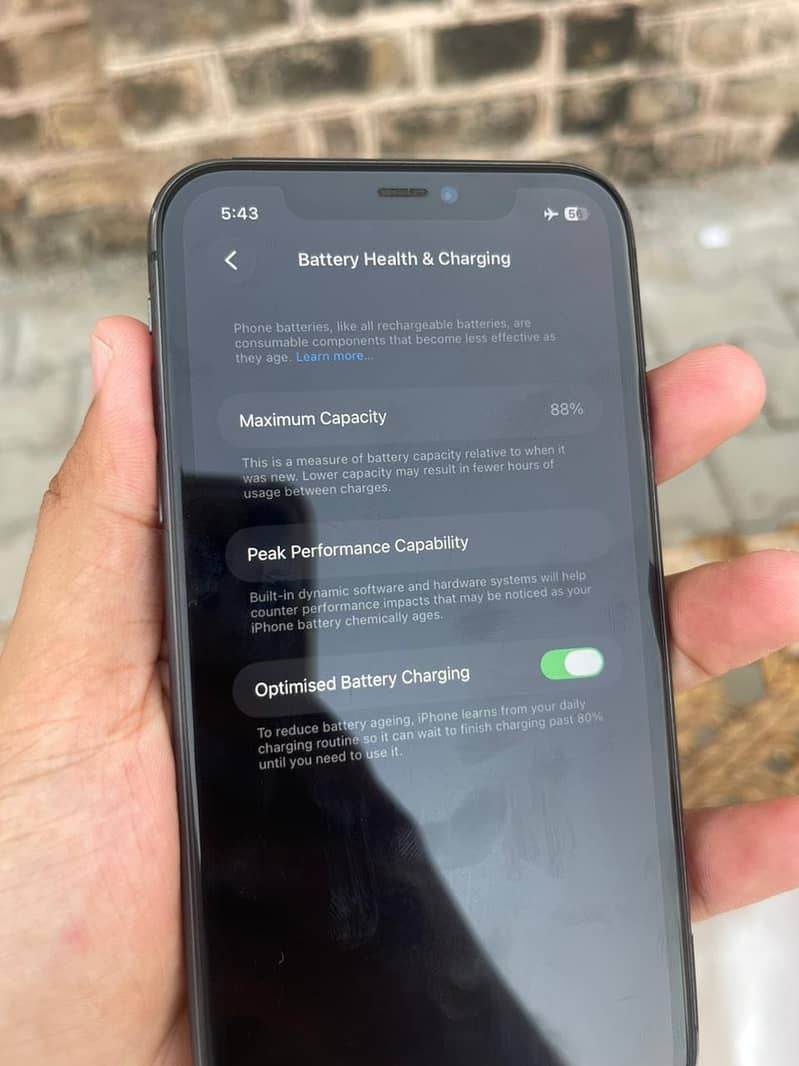 Apple iPhone 11 7