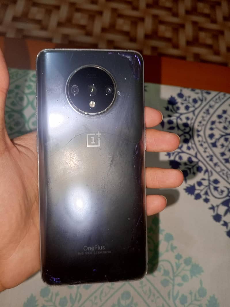 OnePlus 7T 1