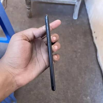 Apple iPhone SE