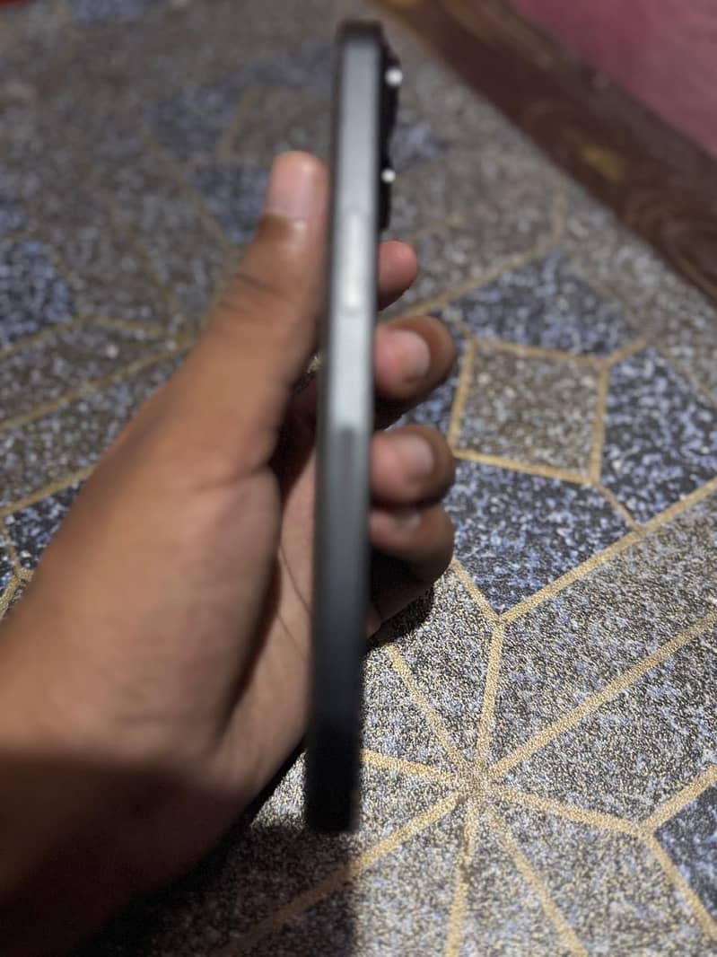 iPhone 15 5
