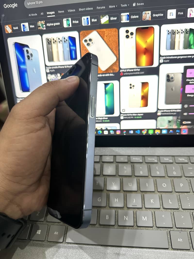 Apple iPhone 13 Pro 4
