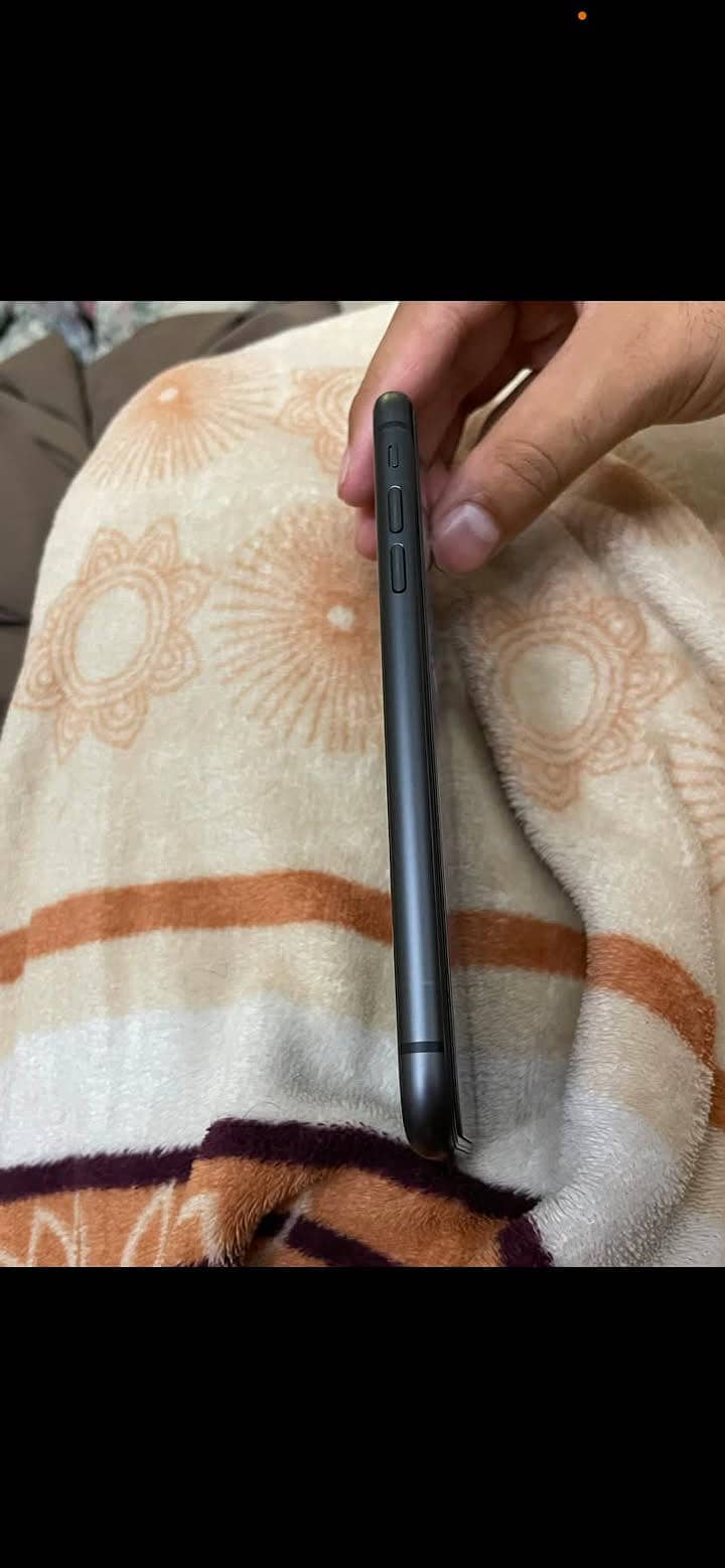 Apple iPhone 11 1