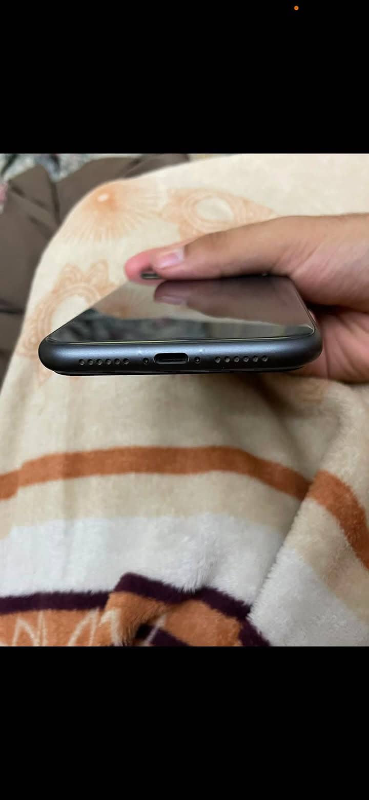 Apple iPhone 11 2