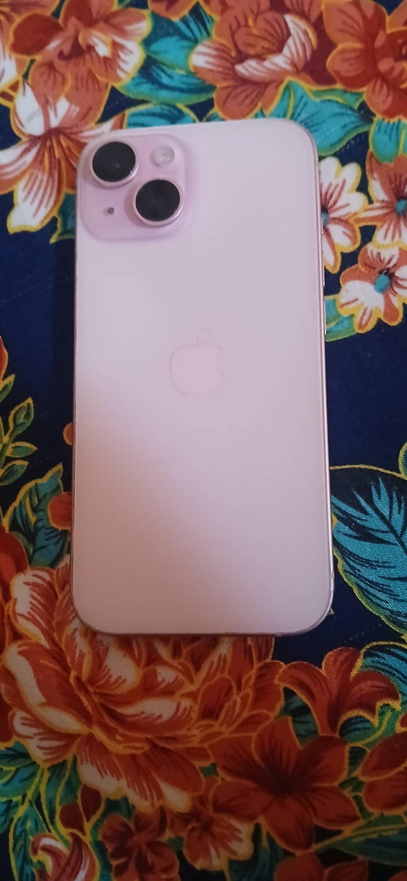 Apple iPhone 15 1