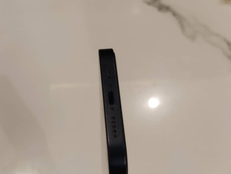 Jv iPhone 14 10/10 condition 8
