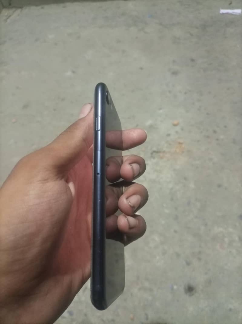 Apple iPhone SE 4