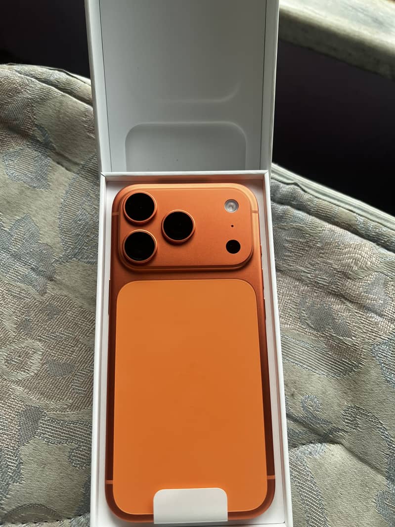 Apple iPhone 17 Pro 0