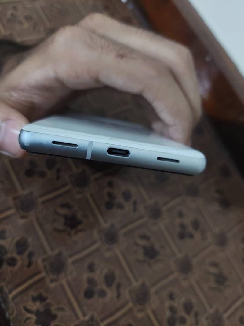 Google Pixel 7a 1