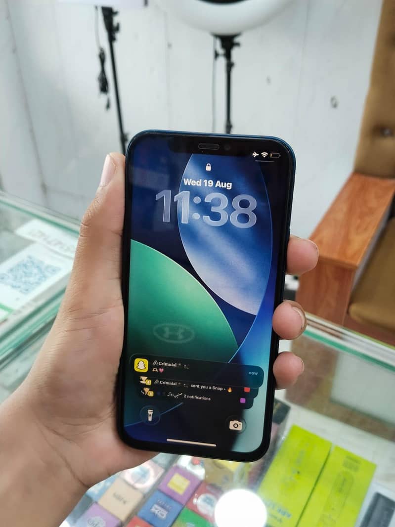 Apple iPhone 12 5