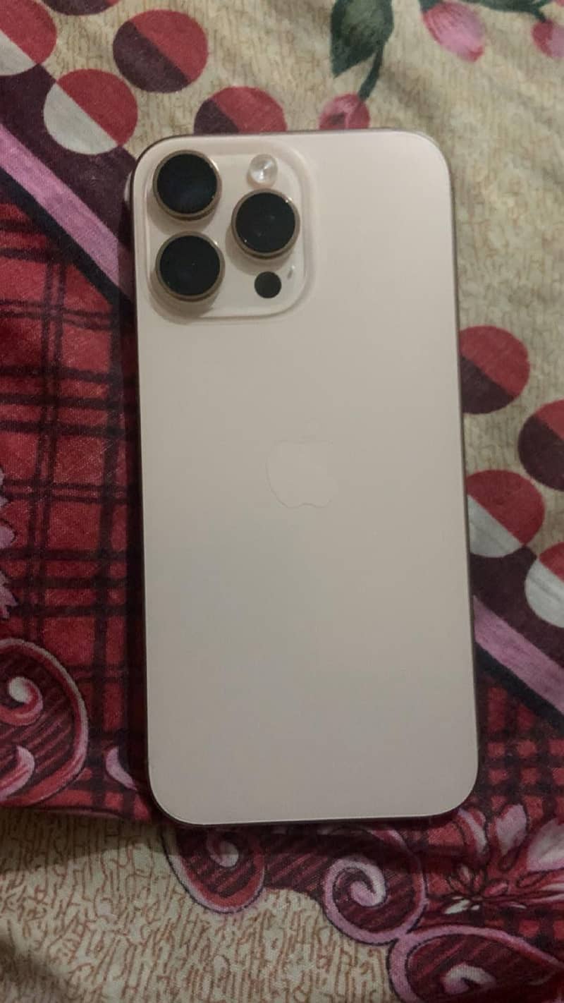 Apple iPhone 16 Pro Max 6
