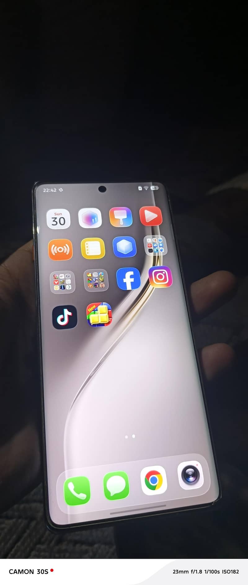 Tecno CAMON 40 Pro 0