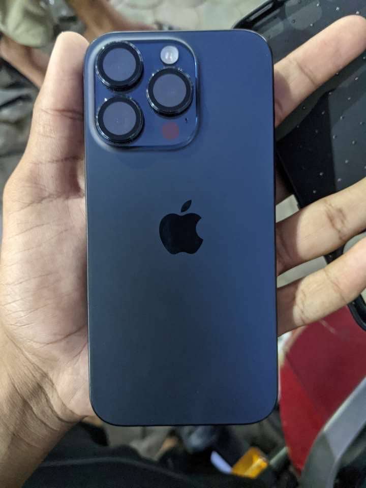 Apple iPhone 15 Pro 1