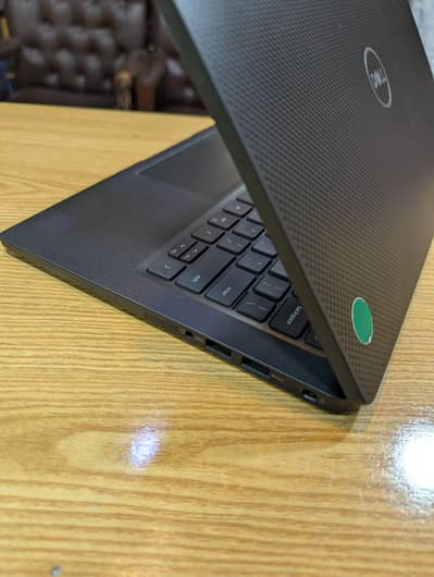 Dell Latitude Core i7 10th || Ram 16 GB || SSD 256 GB